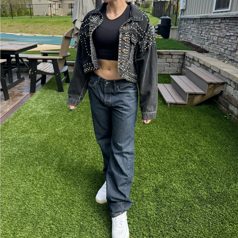 NWOT Ma Cherie Heavily Studded Cropped Denim Jacket~Size Medium - Picture 2 of 6